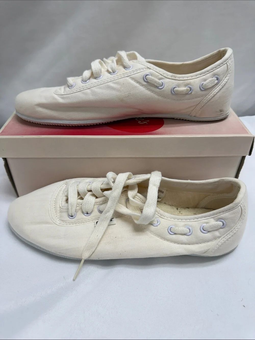 Candie's Women's Low-Top Canvas Sneakers in Off-White